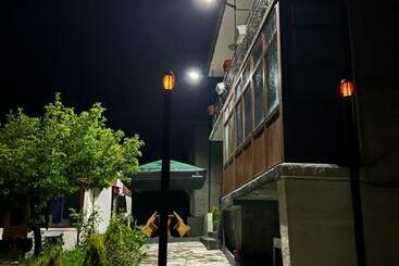 ペンション къща за гости “краси”