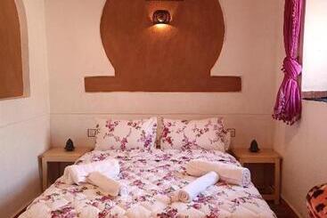 بنسيون Dar Mezyana Dades