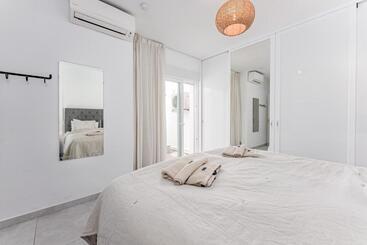 آپارتمانهای توریستها Sol Y Paz, Nice Apartment With Amazing Location