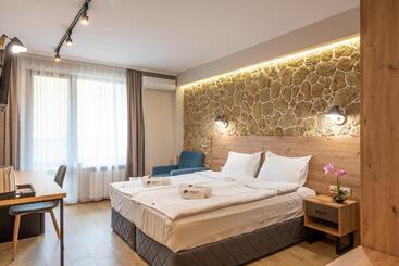 酒店 хотел камъните