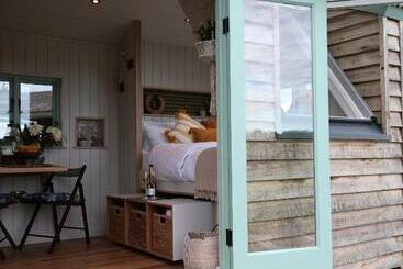 Жильё для туристов Luxury Retreat 30mins Taxi Ride From West London