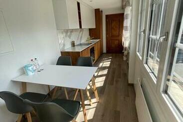 شقق خاصة سياحية Moderne Einzigartige Wohnung In Altdorf
