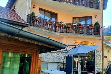 Пансион семеен хотел баджо