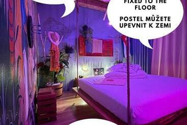 פנסיון Oroom Havana   Role Play For Couples In Brno