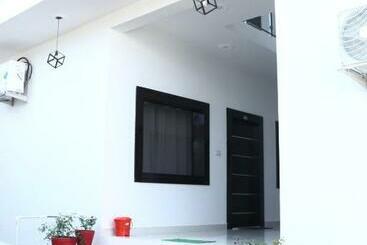 호스텔 Madpackers Khajuraho