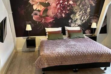 تختخواب و صبحانه Bnb Bruxelles   Studios & Apartments