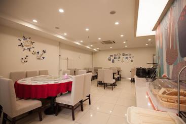 هتل Hanting Express Dalian Airport
