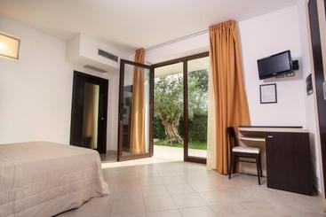هتل Green Paradise Resort