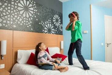 酒店 Ibis Casanearshore