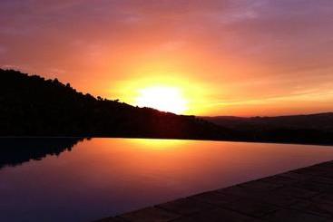 Hotel Rural Los Tadeos