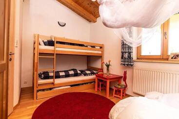 Жильё для туристов Haus Evelin
