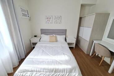 آپارتمان‌های توریست‌ها Lovely 2  Br Condo