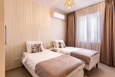 آپارتمانهای توریستها Otrobanda Apartment