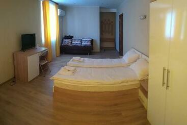 بنسيون стаи за гости праматарови огняново