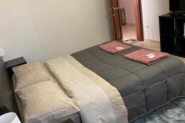 پانسیون Affittacamere Home&stazione Bologna