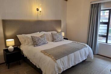 פנסיון The Coral Tree