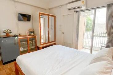 Pranot Apartment & Spa