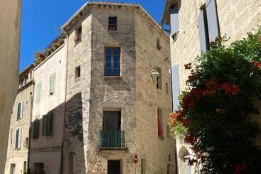 آپارتمان‌های توریست‌ها Studio Refait à Neuf Cœur D’uzès