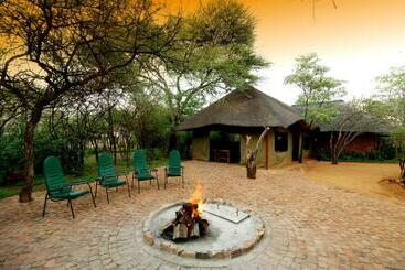 منتجع Sondela Nature Reserve & Spa Moselesele Tents