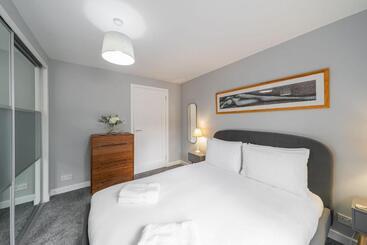 דירות לתיירים Church Court