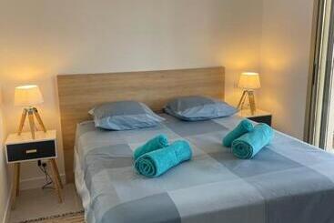 דירות לתיירים Magnifique Appartement Vue Sur Mer, Terrasse Et Parking Privé   Proche Plages