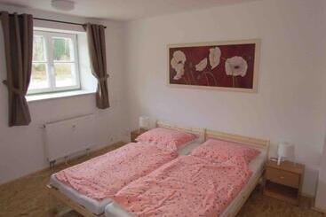 アパートホテル Dopravna Alžbětín