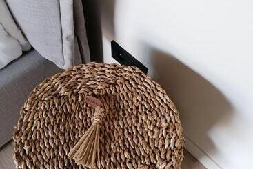 Отель Hôtel Les Suites Du Maquis