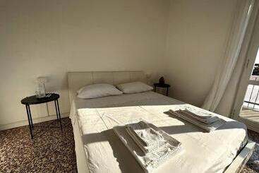 شقق خاصة سياحية Luce Apartament