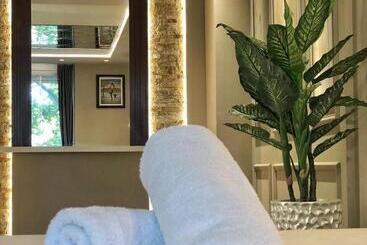 آپارتمانهای توریستها Spa Pleasure Apartman