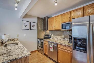 آپارتمانهای توریستها 1038  Modern Townhome Close To The Slopes