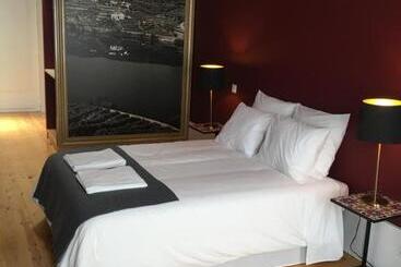 تختخواب و صبحانه Pimms Home Ribeira