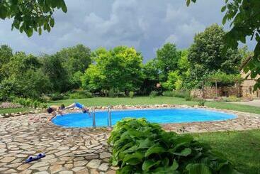 Пансион старата чешма