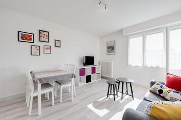 آپارتمانهای توریستها The Bells   Charming T2 Near The Lake