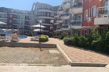 酒店 Private Apartment In Emberli Apart