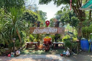 בית מלון כפרי ทับศิลารีสอร์ท Tubsila Resort