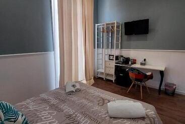 پانسیون Crispirooms