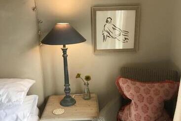 膳宿费 The Garden Room