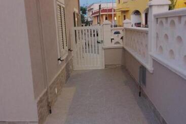 דירות לתיירים A  Ches Du  Mestr 2