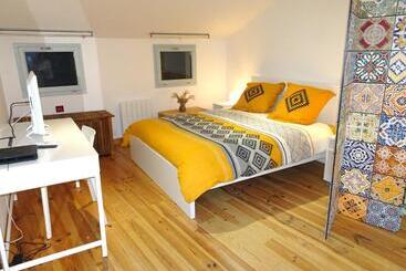 דירות לתיירים Agréable Maison Au Centre Historique De Foix Avec Garage