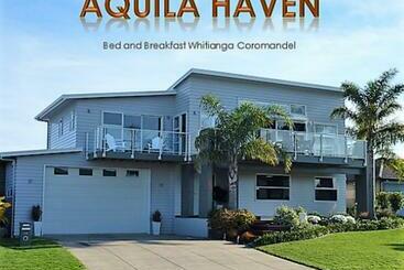 تختخواب و صبحانه Aquila Haven