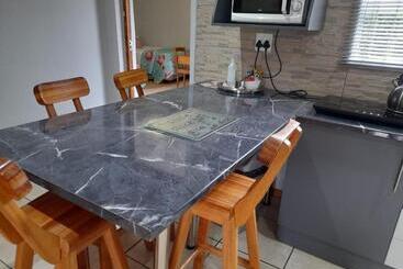 ベッドアンドブレックファースト Platberg Self Catering