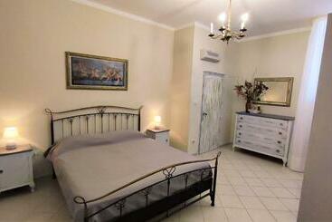 דירות לתיירים Casa Vacanze Il Piccolo Viaggiatore