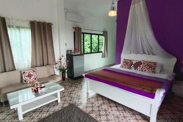 فندق บ้านภูคำฟ้า ดอยปู่ไข่ Baan Phu Kham Fah