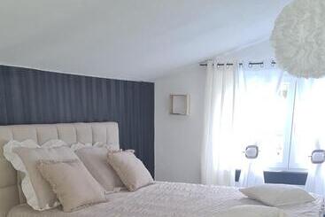 דירות לתיירים La Perle Blanche