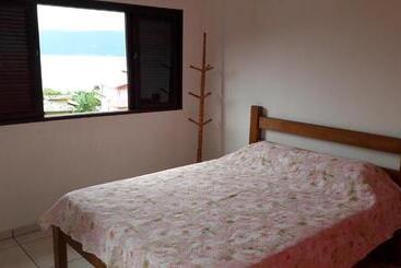 פנסיון Chalé & Suítes Mar Aberto