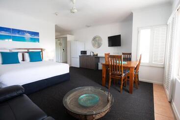 Sonia S At Ramada Resort Free Wifi & Netflix