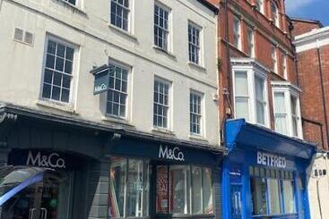 דירות לתיירים The Nest, Central Ludlow One Bed Apartment