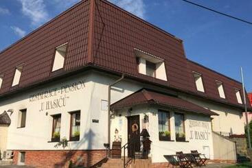 בית מלון כפרי Apartmán U Hasičů