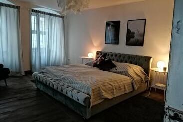 شقق خاصة سياحية Peter 7