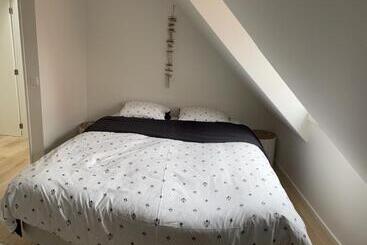 Жильё для туристов Residentie Square   Nieuwbouw   50 M Van De Zee